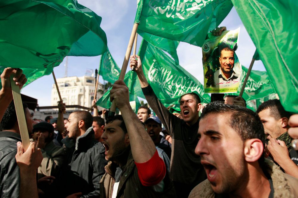 Hamas supporters in Ramallah, West Bank on Nov 16 2012