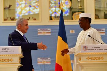 Israeli Prime Minister Benjamin Netanyahu and Chadian President Idriss Déby speak at a press conference at the presidential palace in N'Djamena, Chad on January 20, 2018.
