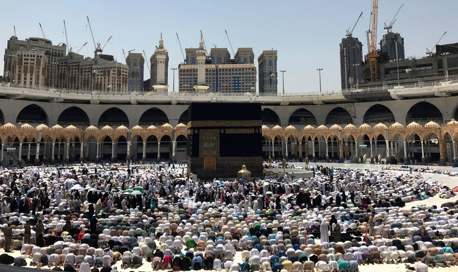 Frenchman Commits Suicide At Mecca's Grand Mosque - i24NEWS