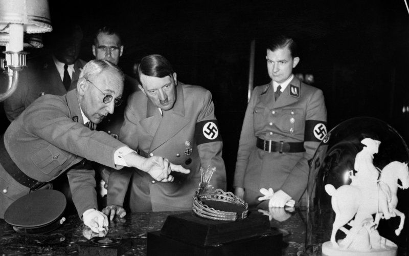 New Documents Reveal Hitler's Loss Of Faith In His Generals - I24NEWS