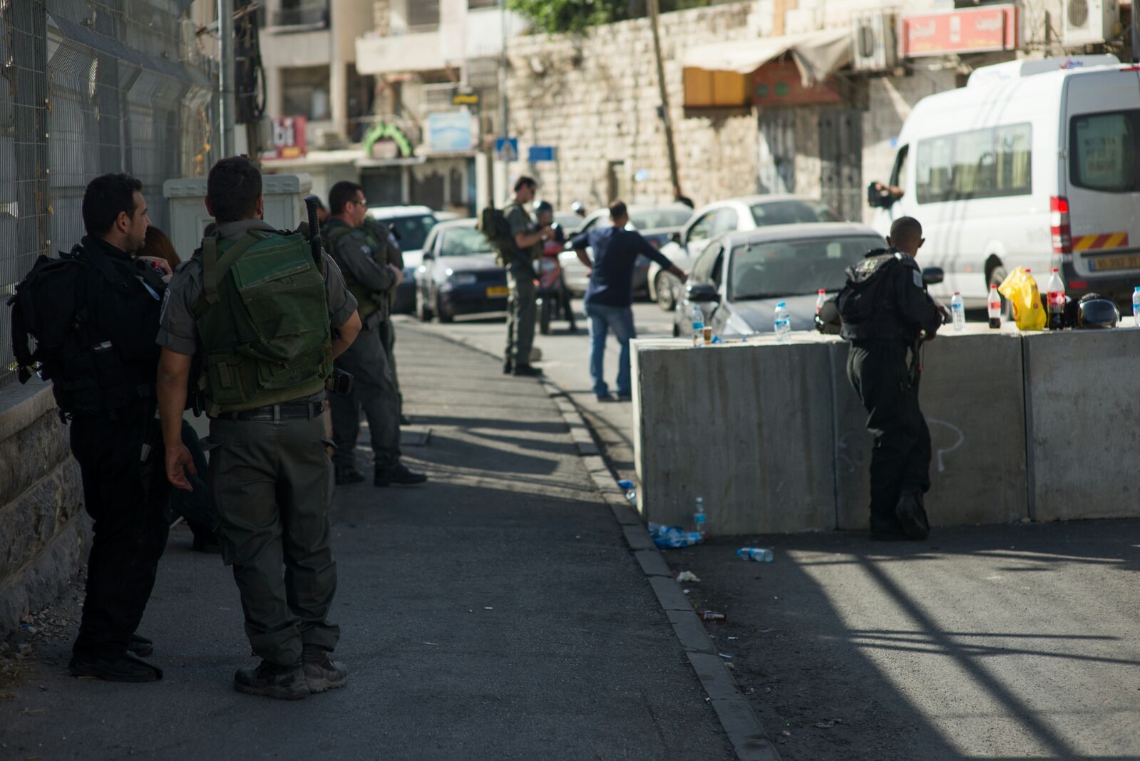 Police Begin Removing East Jerusalem Checkpoints: Palestinian Reports ...