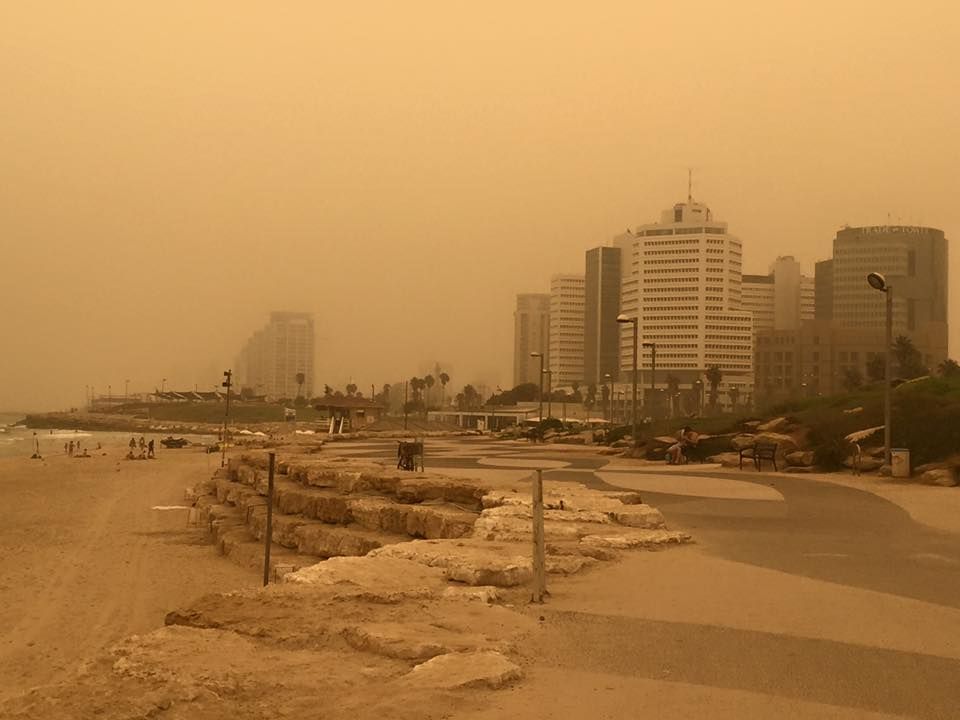 Hundreds Treated, Two Dead As Severe Sandstorm Engulfs Middle East ...