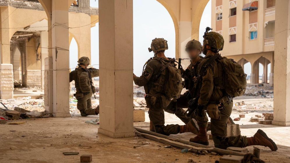 قوات الفرقة 98 في خانيونس - ارشيف