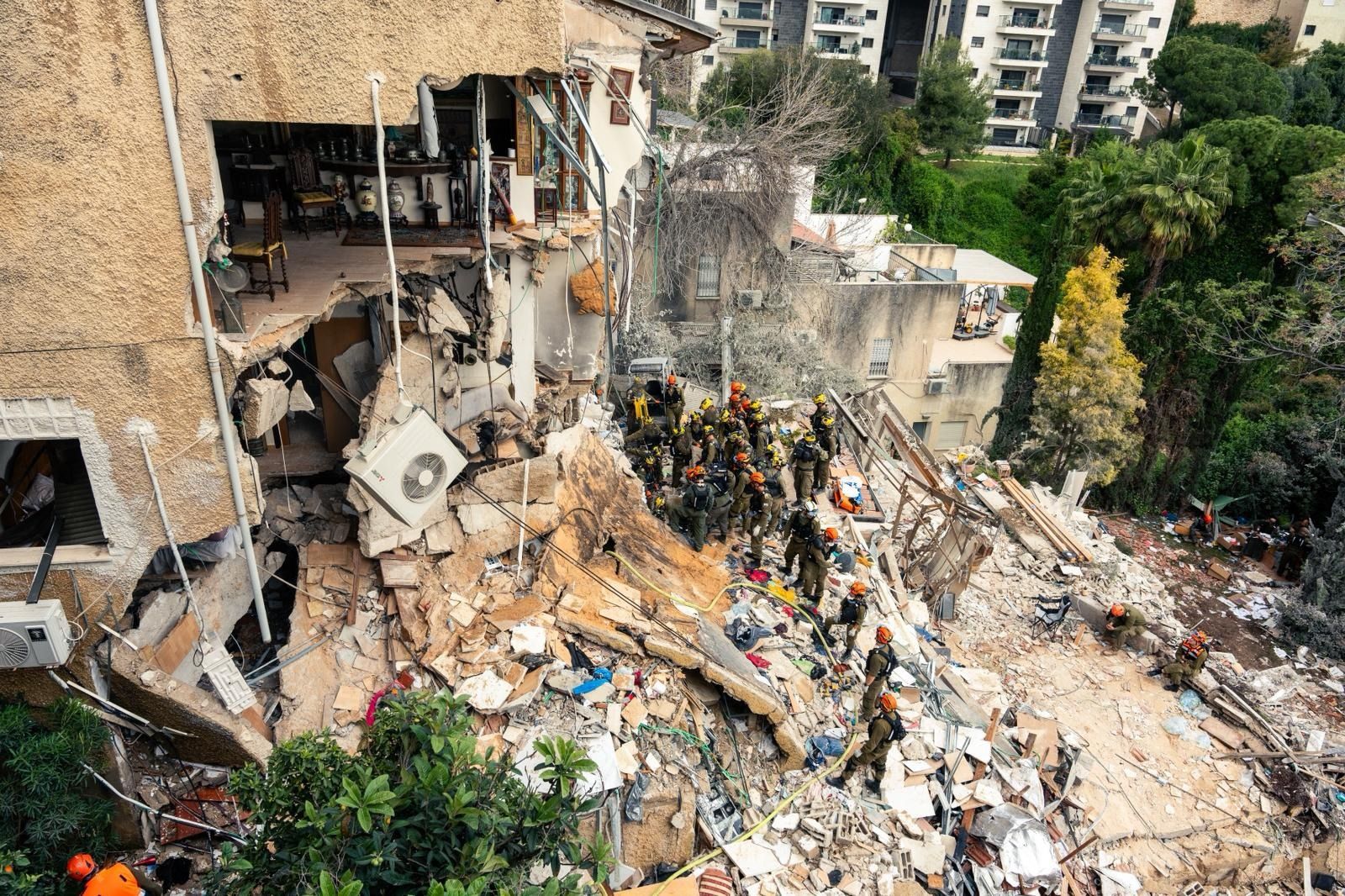 الضربات إسرائيلية لم توقف الصواريخ الإيرانية: التهديد لا زال مستمرا ونقطة الصفر بعيدة المنال