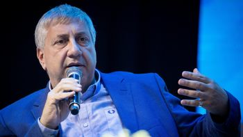 מגיש ופרשן פוליטי, יעקוב ברדוגו, ארכיון