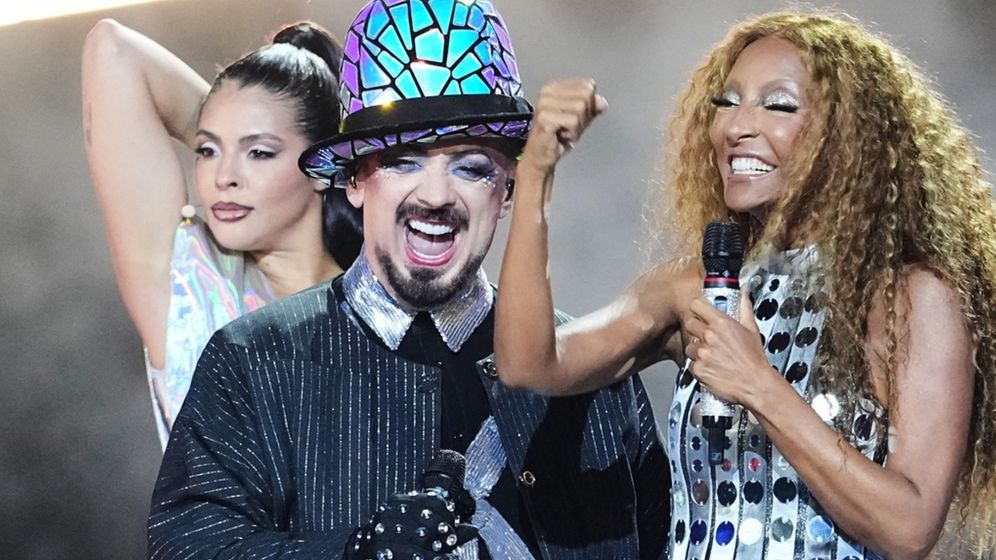 AP Boy George et Senhit, de Saint-Marin, après leur prestation en demi-finale de l'Eurovision à Vienne, en mai 2026. Ils ont été parmi les rares à soutenir publiquement Israël