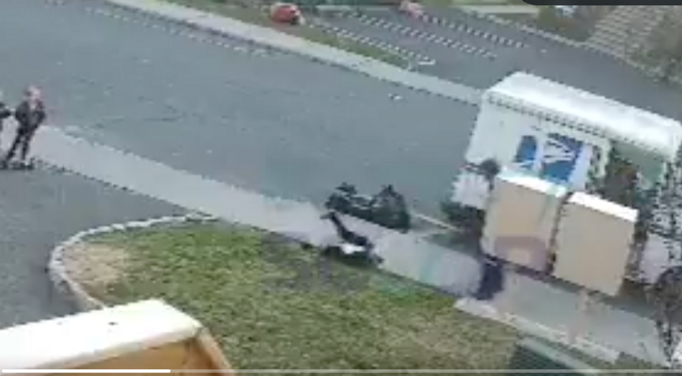 Un employé des services postaux américains a été arrêté dans le comté de Rockland, dans l’État de New York, après avoir violemment poussé au sol un enfant juif de 4 ans.