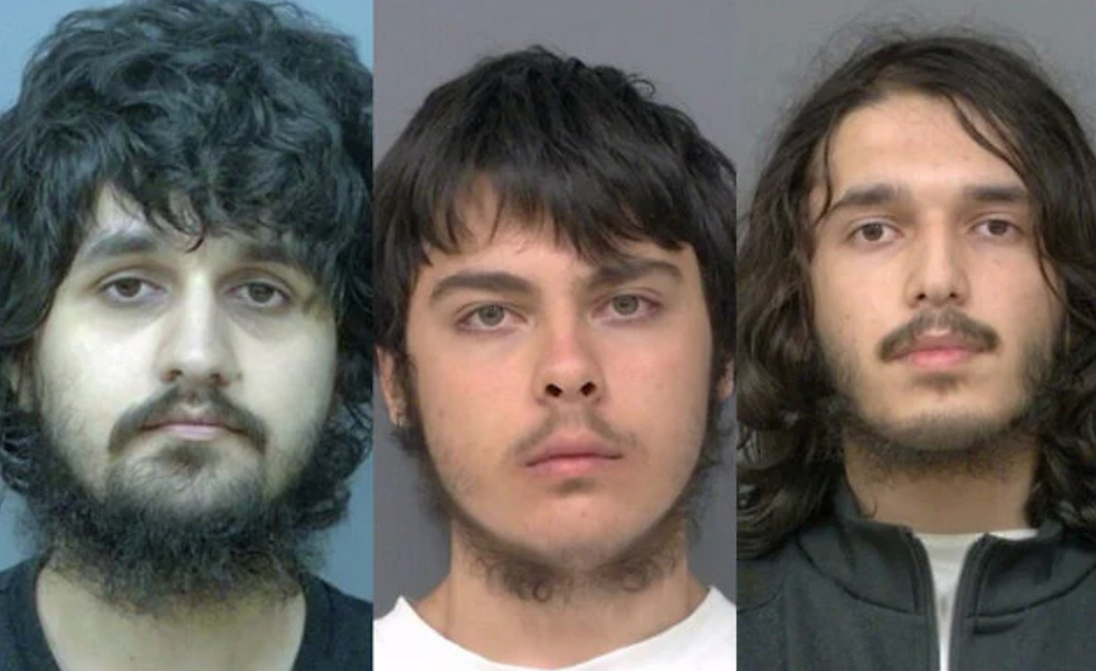 De gauche :  Waleed Khan; Osman Azizov; Fahad Sadaat