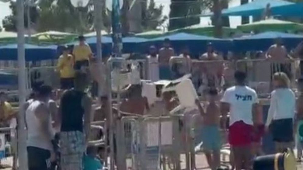 קטטה המונית בימית 2000, 15.8.26