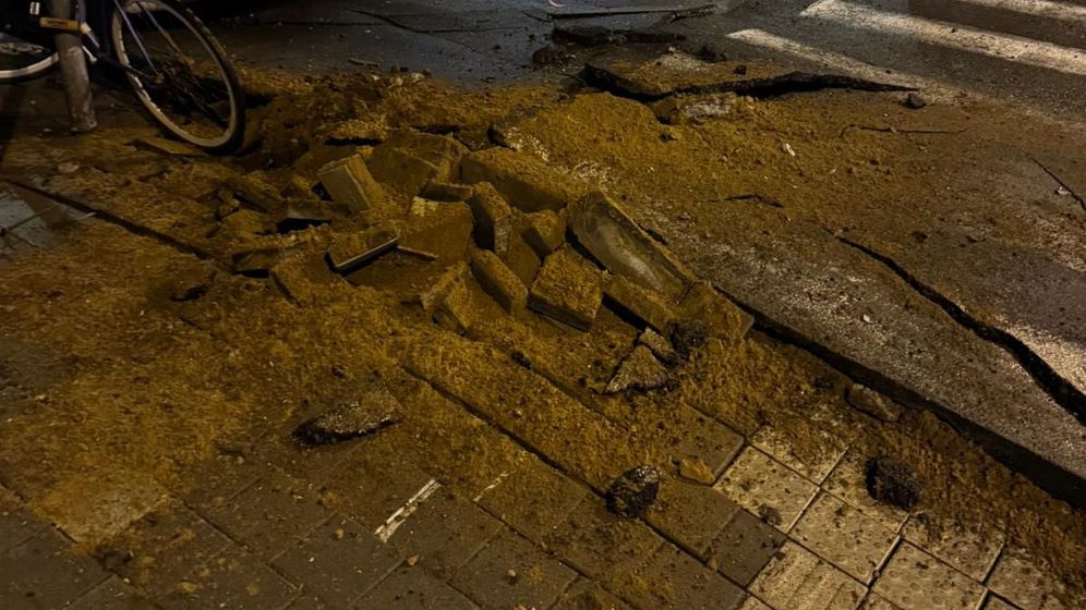 Shrapnel crash site central Israel April 2, 2026