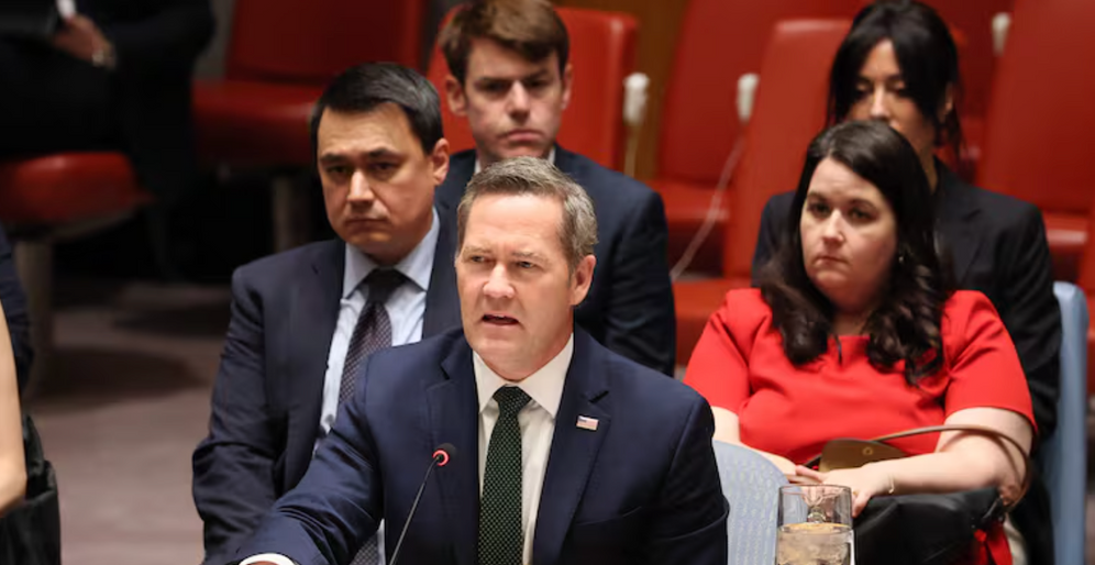 Mike Waltz, ambassadeur américain auprès des Nations unies, s'exprime lors d'une réunion du Conseil de sécurité de l'ONU à New York.