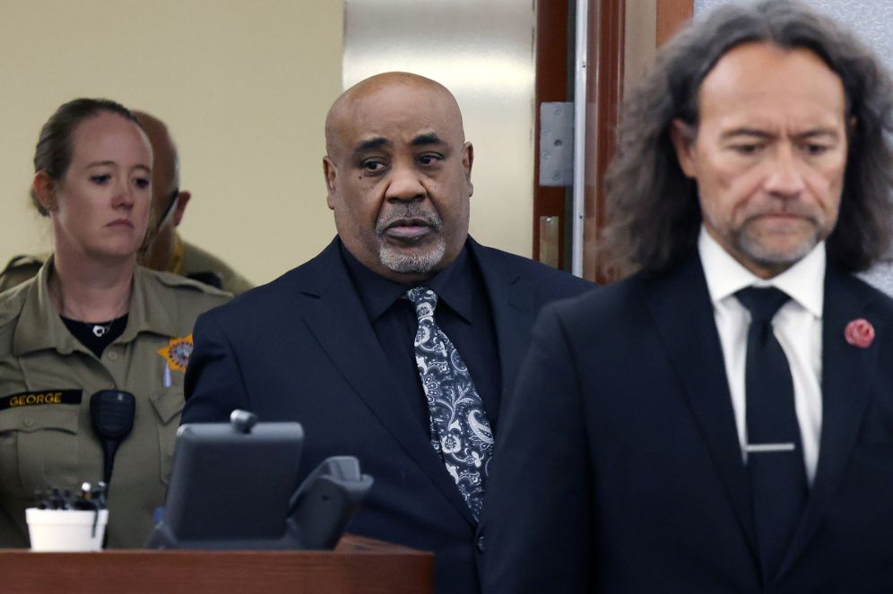 Bizuayehu Tesfaye/pool/AP דואיין דיוויס, הורשע ברצח הראפר טופאק שאקור