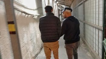 הפר את האיזוק והגיע לדרבי: נאשם מרכזי ב"אדום בוהק" נעצר סמוך לבלומפילד
