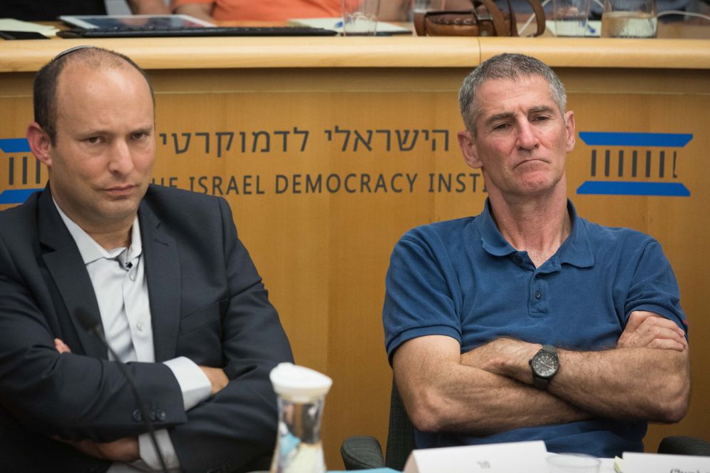 יונתן זינדל, פלאש 90 נפתלי בנט, יאיר גולן, ארכיון