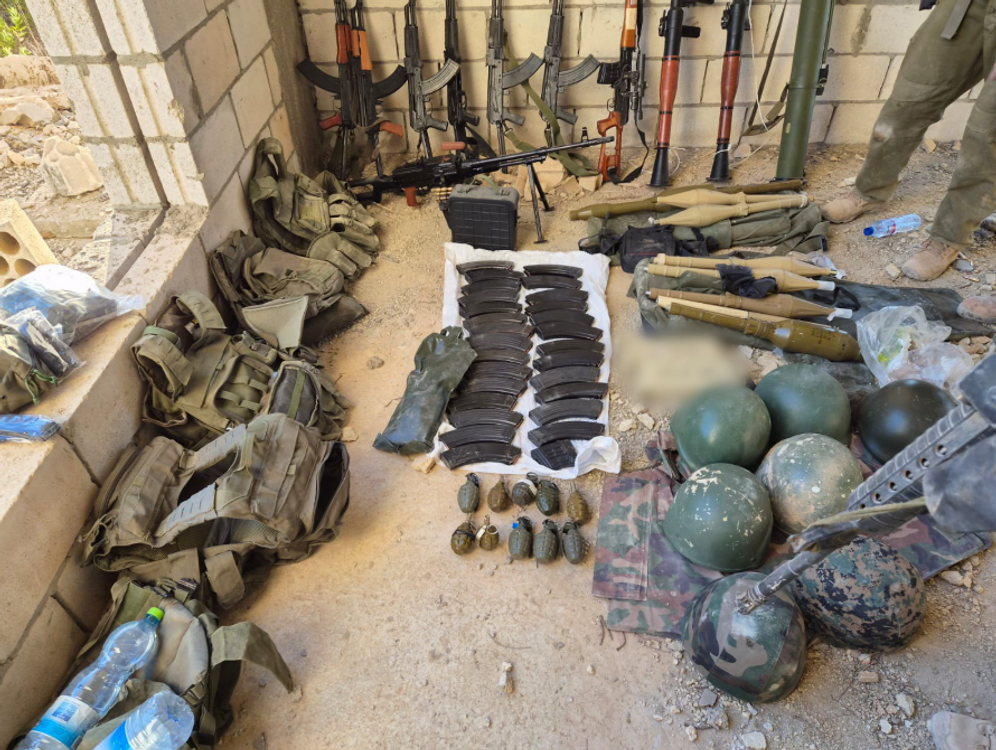 Tsahal annonce la découverte de dizaines d'armes du Hezbollah dans le sud du Liban