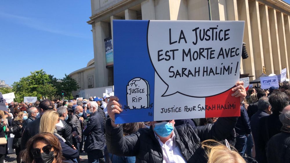 Rassemblement pour pour contester l'absence de procès après le meurtre de Sarah Halimi, à Paris, le 25 avril 2021