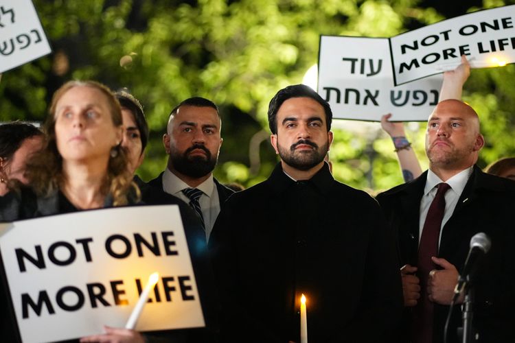 NYC Mayor Zohran Mamdani attending a vigil for the victims of October 7 in Union Square Park 10.7.2026