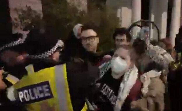 Londres : nouvelle manifestation pro-palestinienne devant le restaurant du chef israélien Eyal Shani