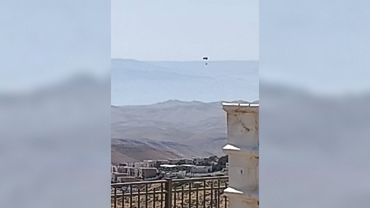 حادث استثنائي: جندي إسرائيلي يطلق النار تجاه مظلة شراعية بمستوطنة قرب بيت لحم