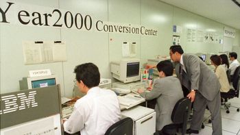 Des informaticiens se préparent au bug de l’an 2000