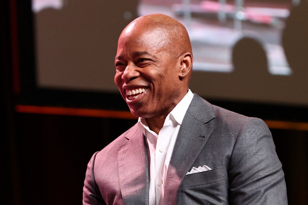 New York : Eric Adams se retire de la course à la mairie, un coup de pouce pour Andrew Cuomo face à Mamdani
