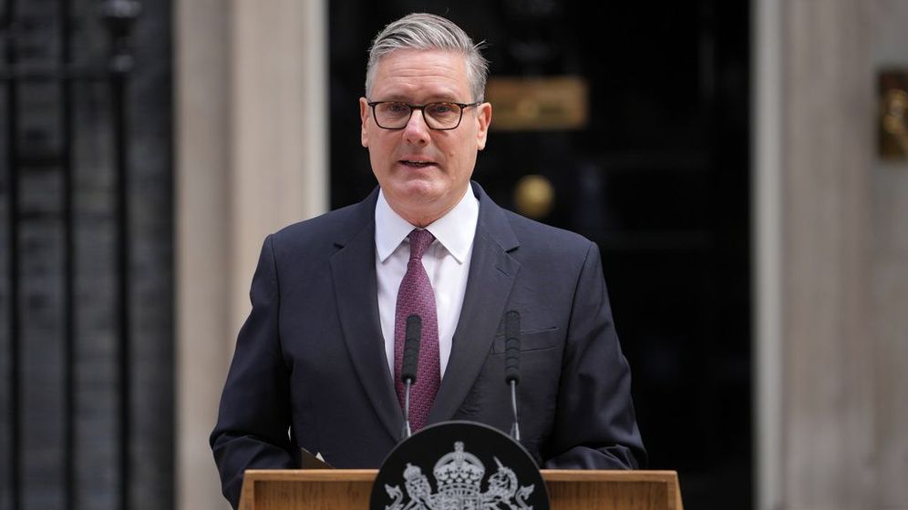 (AP Photo/Kin Cheung) Britain's Prime Minister Keir Starmer speaks to the media outside 10 Downing Street in London, Monday, June 22, 2026
