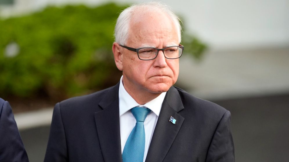 מושל מינסוטה טים וולץ. מה הוא חשב לעצמו?