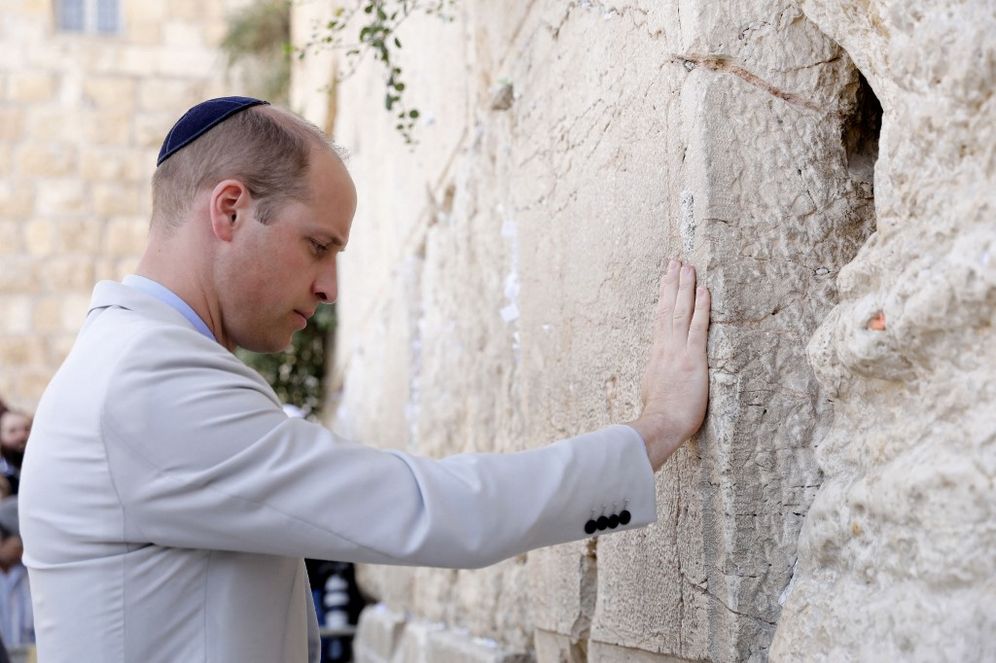 Le prince William est le premier membre de la famille royale à effectuer une visite officielle dans l'État juif et les territoires palestiniens