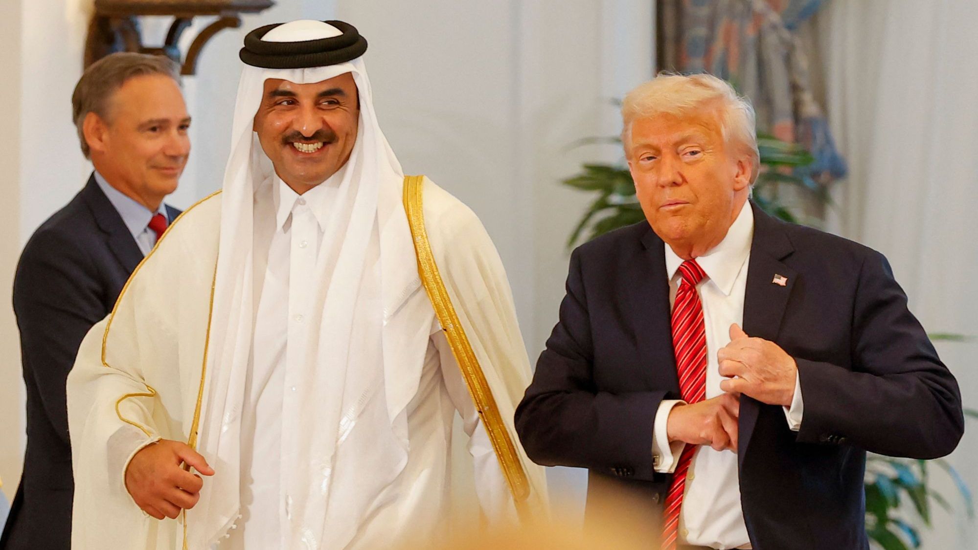 ترامب يوقع على ضمانة غير عادية: "سنعتبر أي هجوم ضد قطر تهديداً للولايات المتحدة"