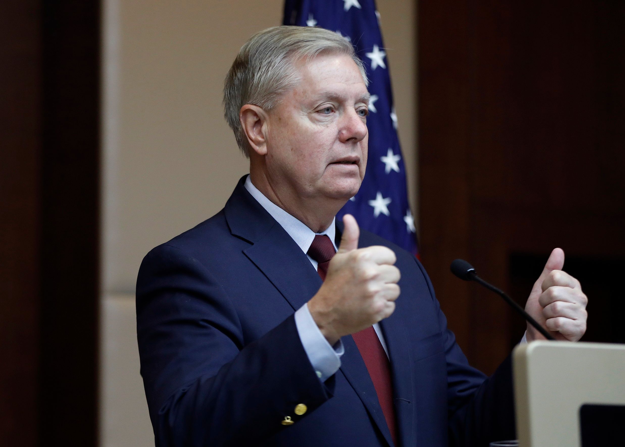 "Je ne peux pas encore mourir, je dois m'occuper de l'Iran" : les derniers mots de Lindsey Graham à Trump