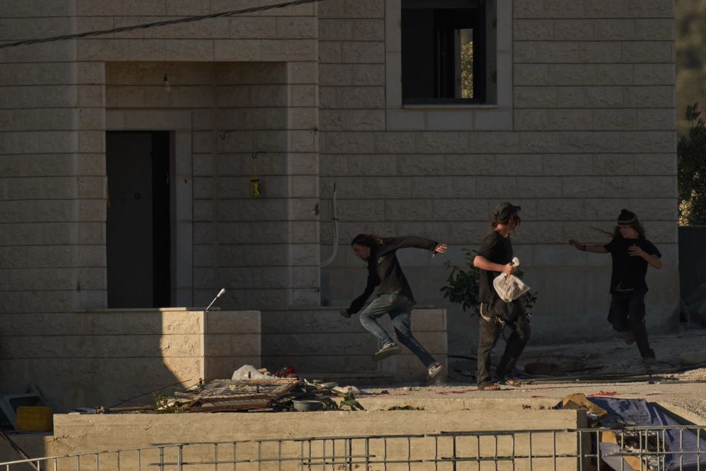 des israéliens chez la famille Toblasi à jalud en judée samarie
