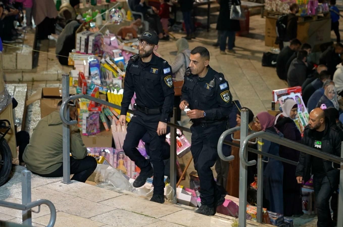 Palestinian Boys Arrested In East Jerusalem For Planned Pipe Bomb Attacks - Vimarsana News