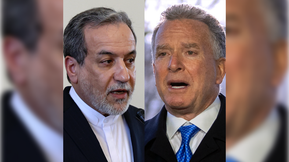 Steve Witkoff (R) and Iran's Abbas Araghchi