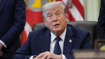 American President Donald Trump during the meeting between the ambassadors of Israel and Lebanon in the Oval Office of the White House, on April 23, 2026, in Washington