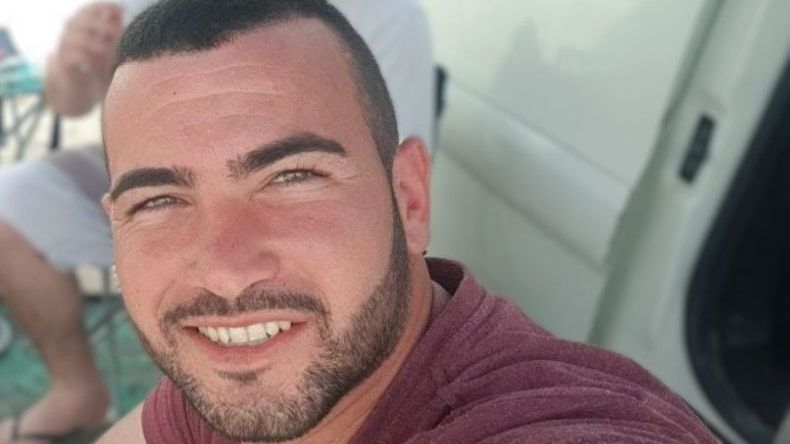 Les restes humains retrouvés à Kfar Aza ne sont pas ceux de Nirel Zini, annonce sa famille