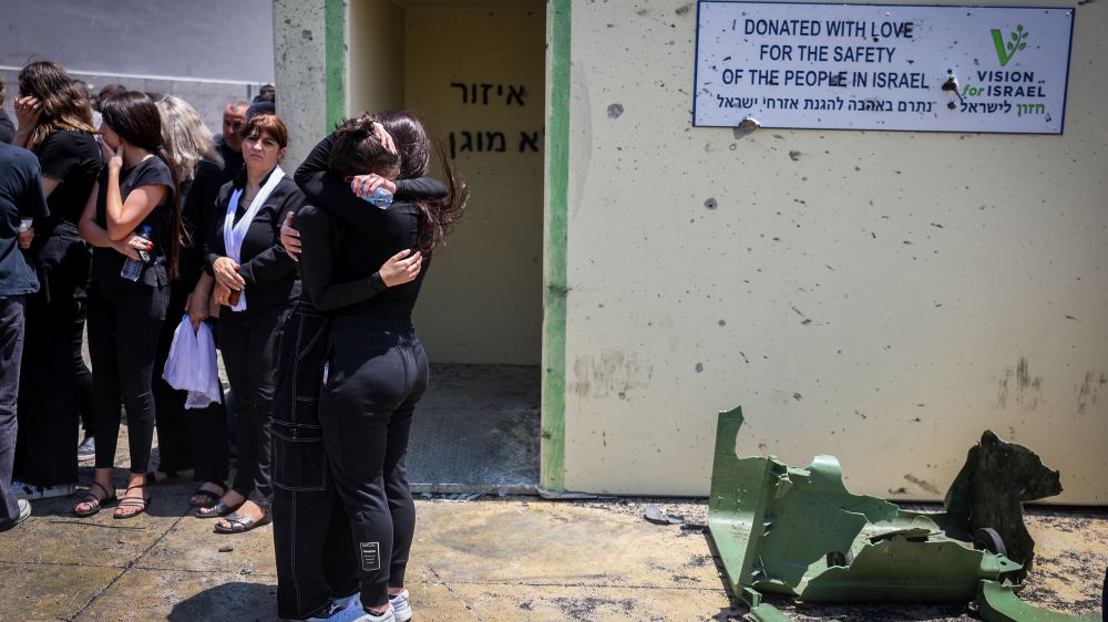 Le lieu où est tombée la roquette qui a tué douze enfants dans le nord d'Israël, le 27 juillet