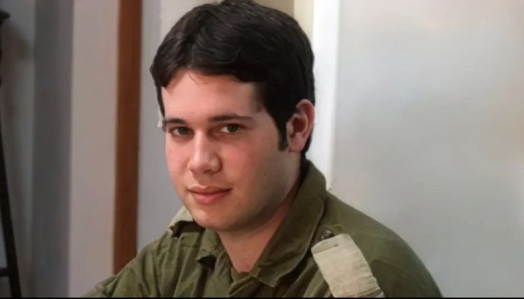 النقيب تومر أيغاس، ضابط المخابرات الذي توفي في مايو/أيار 2021.