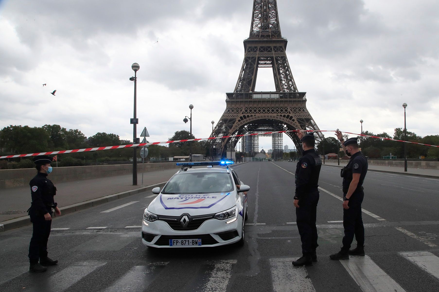 Paris Tour Eiffel негры