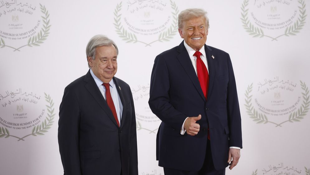 Le secrétaire général de l'ONU Antonio Guterres (à gauche) et le président des États-Unis Donald Trump