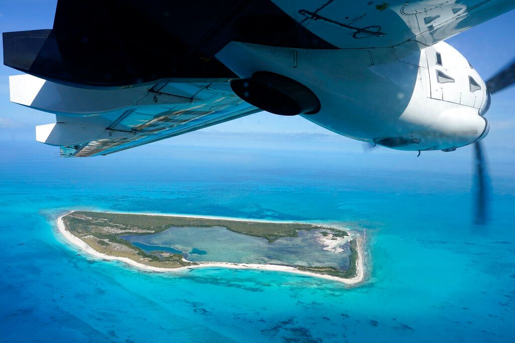 الدخول للمدعوين فقط: جزر المشاهير السرية في قلب المحيط