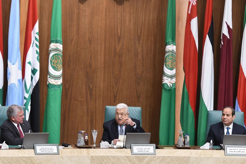 Jordan's King Abdullah II (R), Palestinian Authority President Mahmoud Abbas (C), and Egyptian President Abdel Fattah al-Sisi at the 'Jerusalem Summit' in Cairo, Egypt.