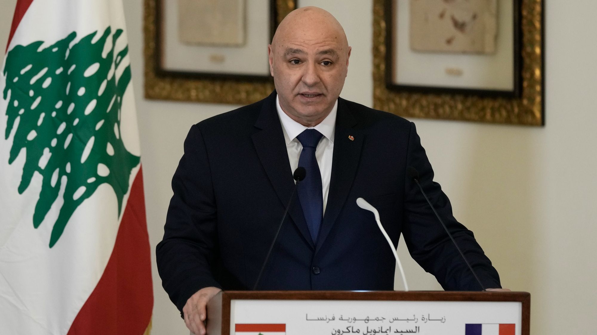 الرئيس اللبناني يدعو واشنطن للضغط على إسرائيل للانسحاب من الجنوب: "يساعد في تنفيذ قرار حصر السلاح"