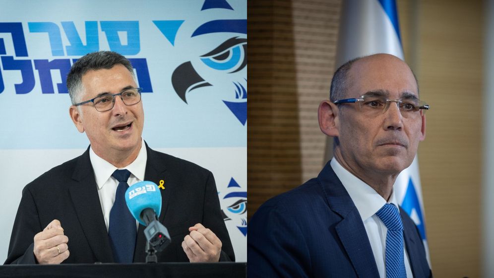 נגיד בנק ישראל פרופ' אמיר ירון ושר החוץ גדעון סער