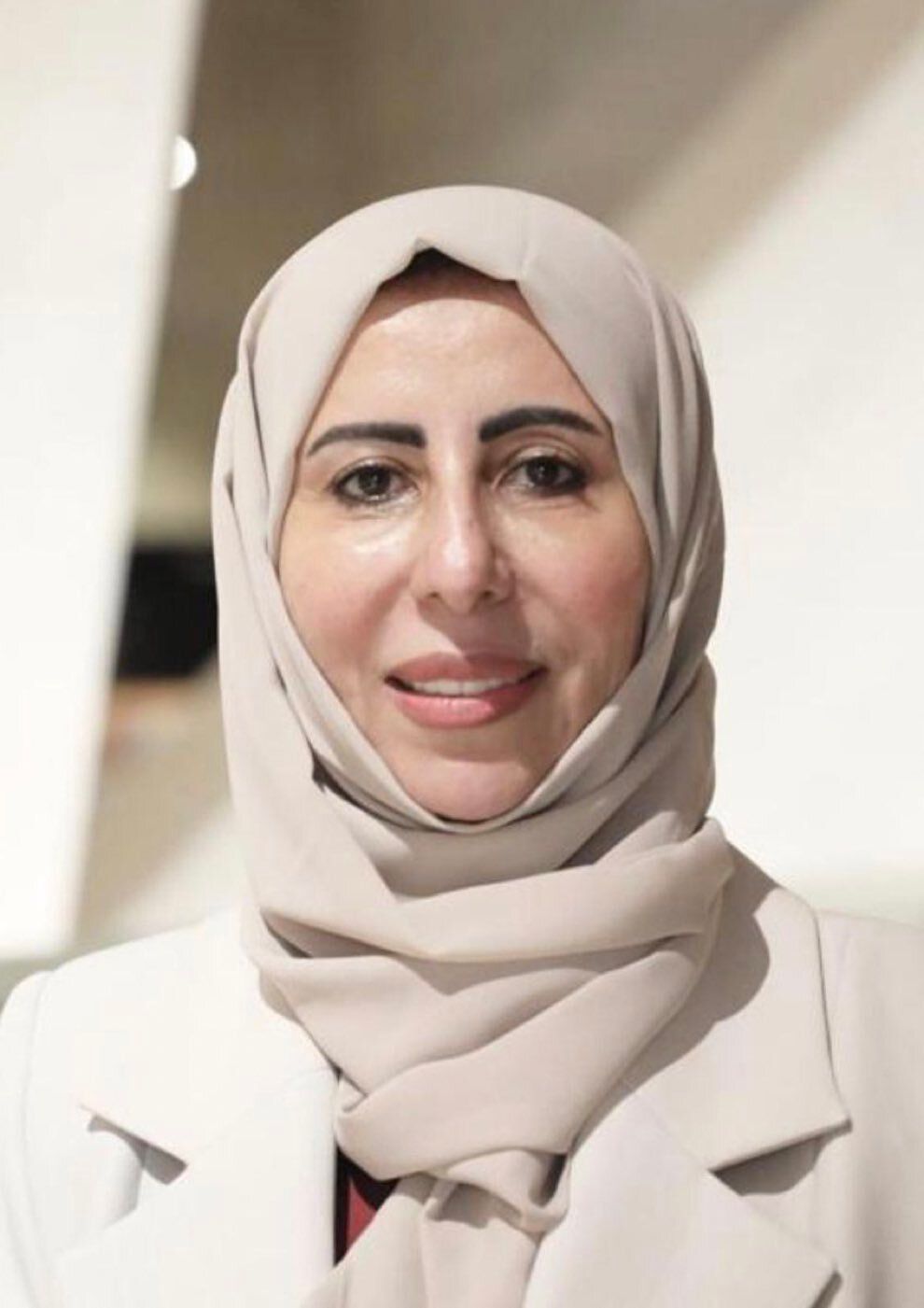 من هي أفراح الزوبة؟ أول امرأة تصبح وزيرة للخارجية في تاريخ اليمن