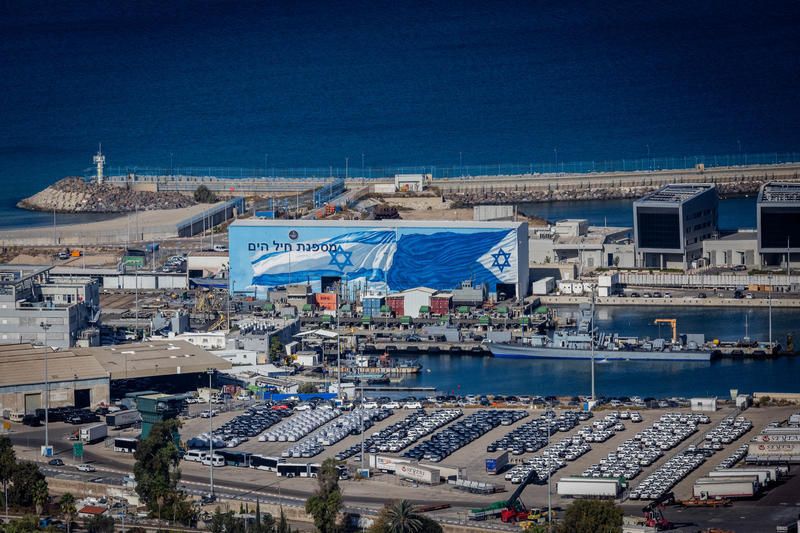 ميناء حيفا ضمن الخيارات: الخليج يبحث عن بدائل استراتيجية لمضيق هرمز