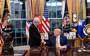 Prime Minister Benjamin Netanyahu (left) meeting US President Donald Trump at the White House