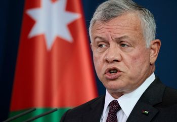 Hannibal Hanschke/Pool via AP, File Le roi de Jordanie Abdallah II lors d'une conférence de presse après des entretiens à la Chancellerie, à Berlin, en Allemagne, le 15 mars 2022