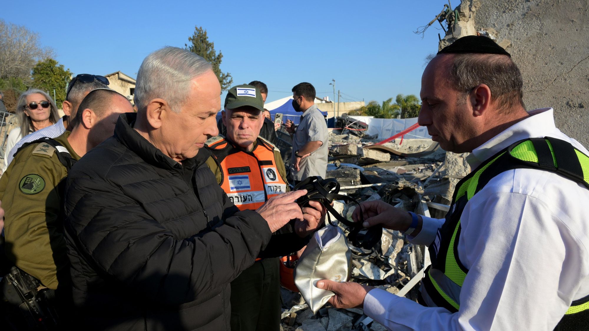 نتنياهو: "قريباً سيتمكن الإيرانيون من إزالة نير الطغيان عنهم"