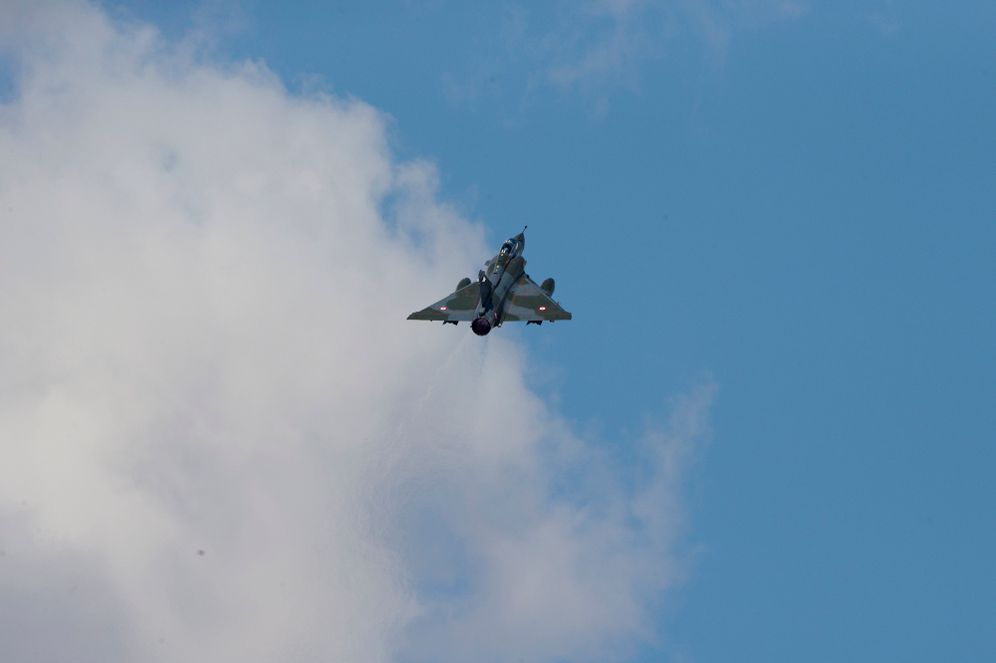 In this Wednesday, Nov. 8, 2017 photo, A French Mirage 2000D jet fighter takes off from Ovda airbase near Eilat, southern Israel, during the 2017 Blue Flag exercise. Israel's military is holding the largest ever air drill of its kind with pilots from eight countries simulating combat scenarios. It said Thursday that Germany, India and France are taking part for the first time in the two week drill codenamed "blue flag," held every two years. 
