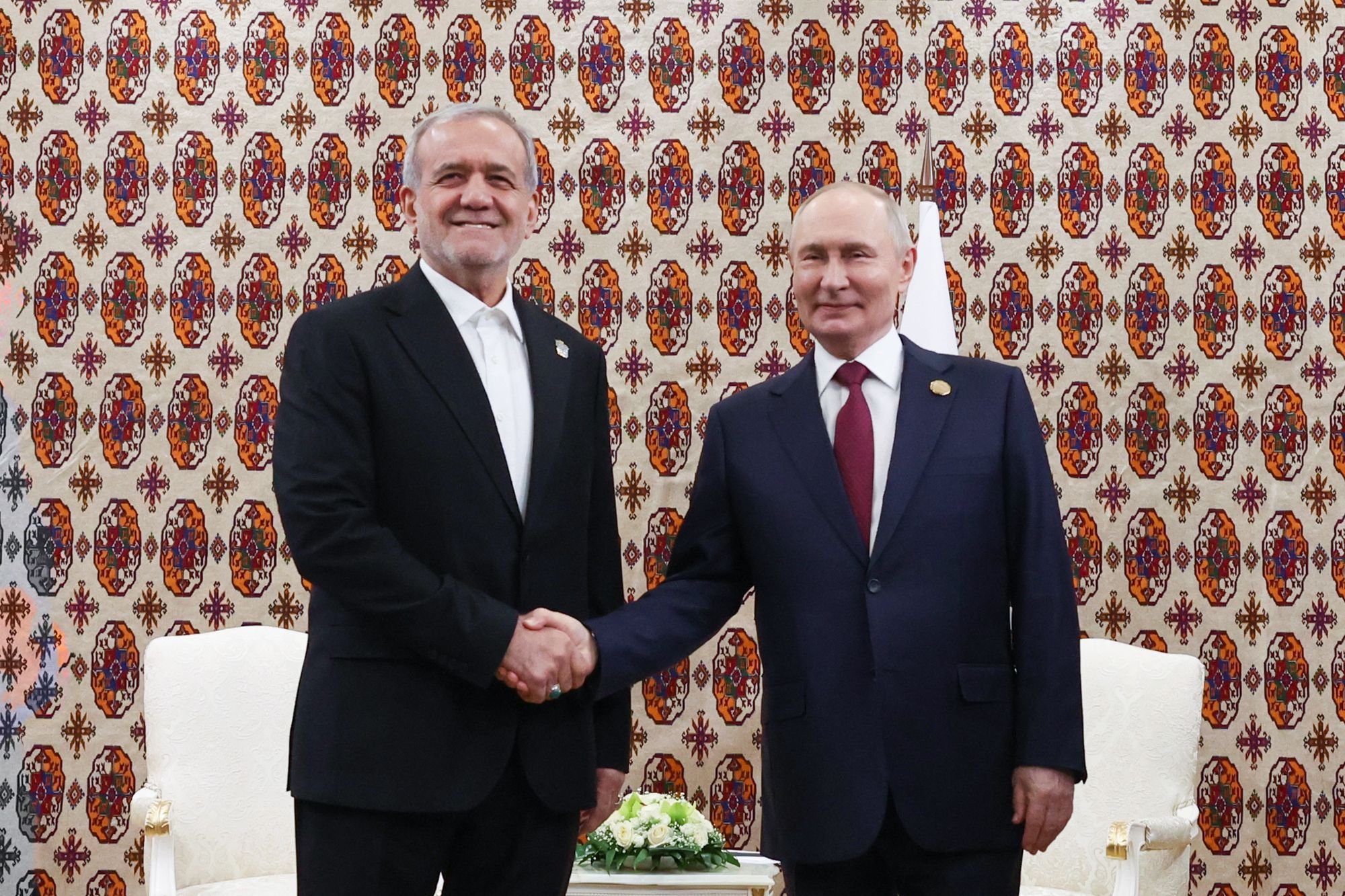 Les États-Unis soupçonnent la Russie d’avoir aidé l’Iran à frapper des sites de la CIA